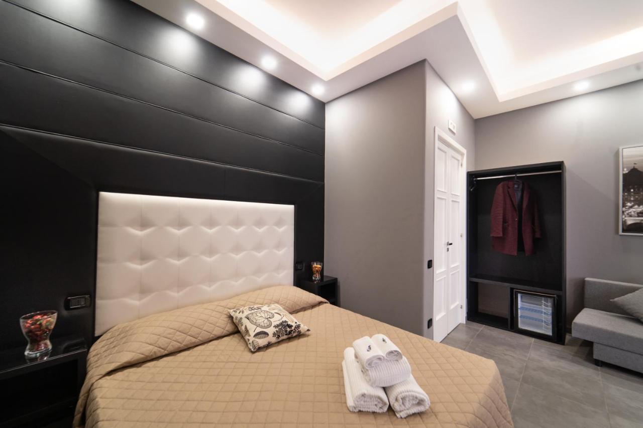 Royal House Napoli Centro, By Clapa Group Hotel Luaran gambar