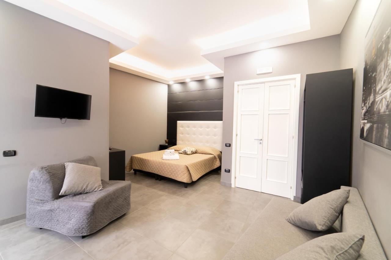 Royal House Napoli Centro, By Clapa Group Hotel Luaran gambar