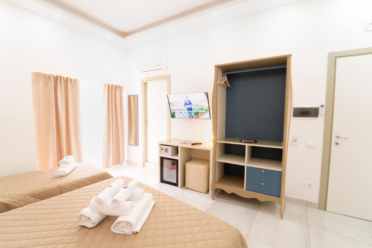 Royal House Napoli Centro, By Clapa Group Hotel Luaran gambar