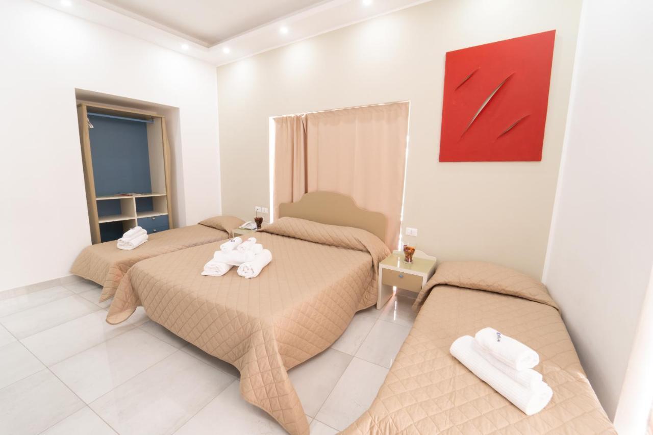 Royal House Napoli Centro, By Clapa Group Hotel Luaran gambar