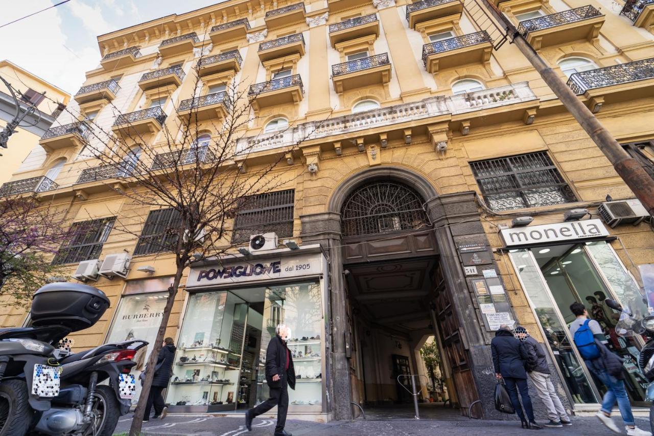Royal House Napoli Centro, By Clapa Group Hotel Luaran gambar